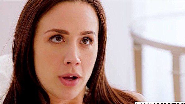 Проснулась поутру и захотела получить анальный трах