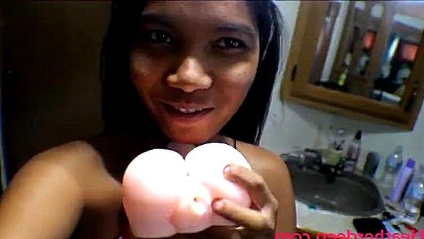 Тайская медсестра вылечит пациента минетом