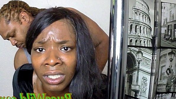 Анальный трах скулящих девиц в позиции раком