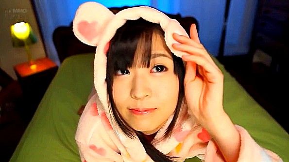 Японская сучка получает сперму на свою рожу