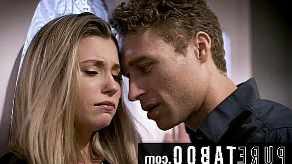 Учитель пристает к симпатичной студентке и трахает ту