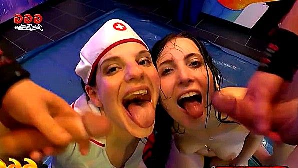 Моча и сперма для возбужденных сучек в спаривании