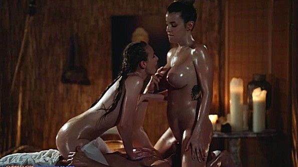 Массаж закончился горячим спариванием втроем