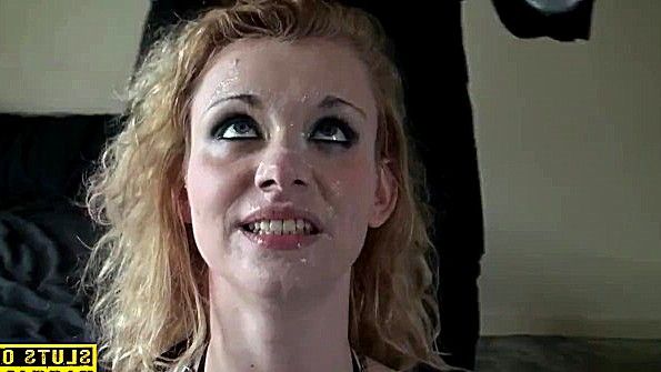 Бабенка плачет от грубого траха ее задницы